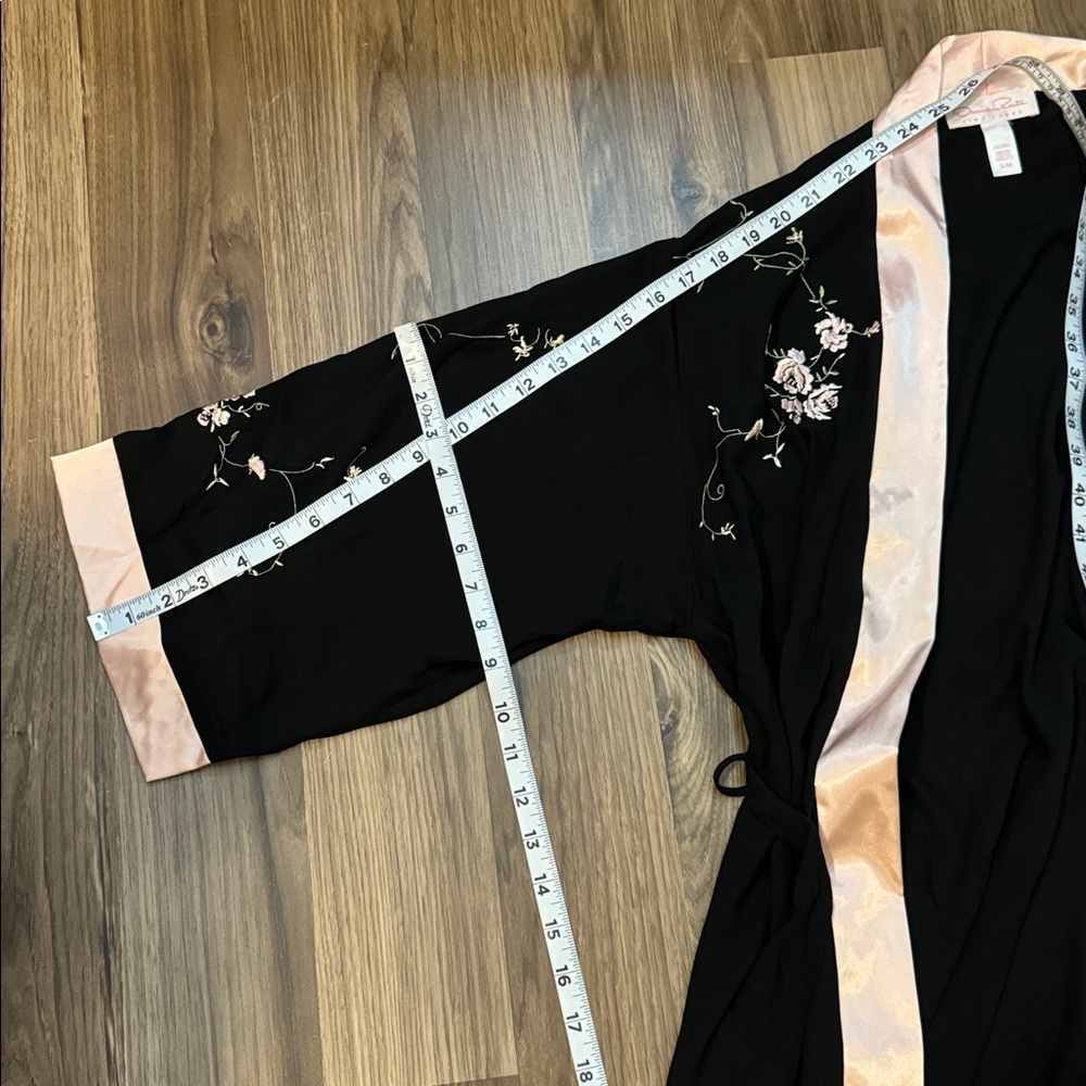 Oscar de la Renta 2 Pc Lingerie Robe Set Embroidered Floral Pink Label S S/M NWT - Picture 10 of 14